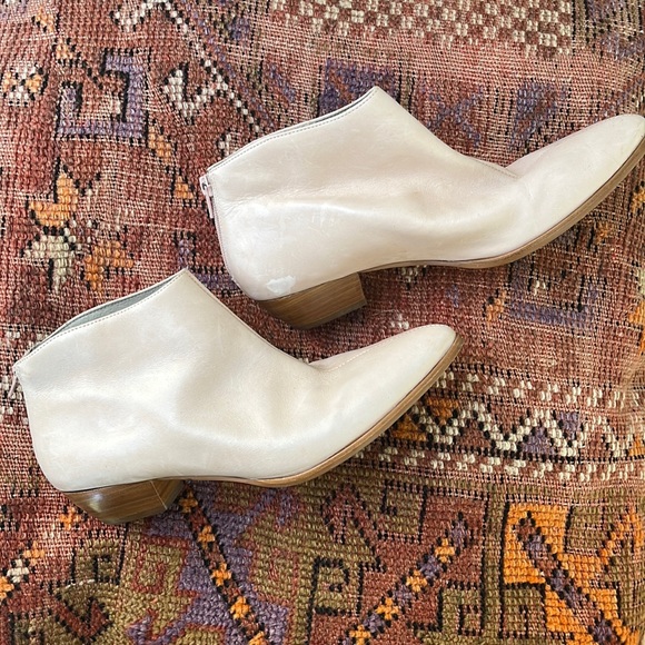 Matisse Aida leather booties in Nude - Picture 5 of 16